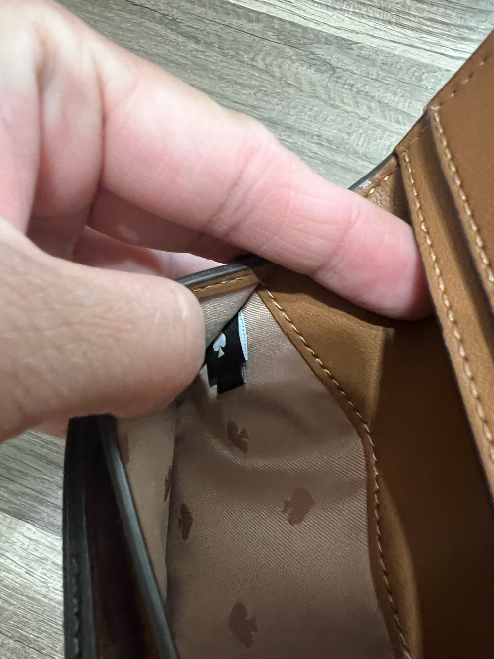 Kate Spade Brown bifold Pebbled leather wallet - Picture 5 of 5